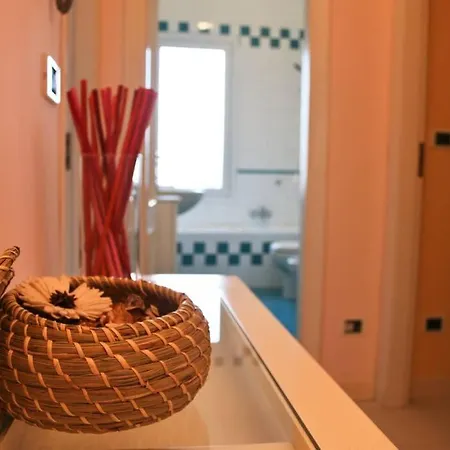 Isetta's House Tatil Evi Sanremo